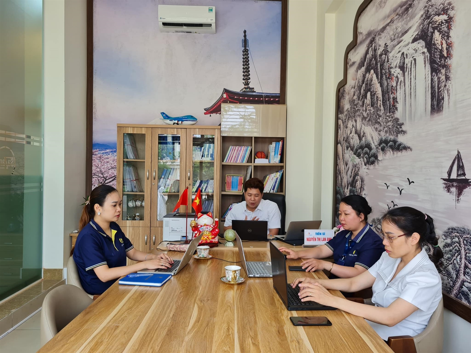 BAN LÃNH ĐẠO GOLD TIME CÓ BUỔI LÀM VIỆC VỚI MDM DAEUM - GIÁM ĐỐC TỔ CHỨC AUTISM PARTNERSHIP KOREA VỀ PHÁT TRIỂN CHƯƠNG TRÌNH VÀ ĐÀO TẠO GIÁO VIÊN VỀ PHƯƠNG PHÁP ABA