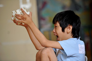 CAN THIỆP HÀNH VI CHƠI TAY